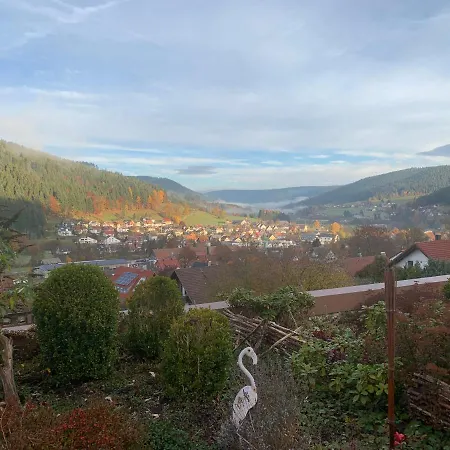 Apartamento Mit Herrlicher Aussicht Uebers Murgtal